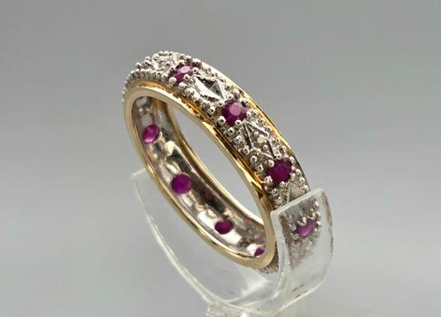 Gouden Vintage ring edelsteen robijn en diamant. 2025/568., Sieraden, Tassen en Uiterlijk, Ringen, Zo goed als nieuw, Dame, Kleiner dan 17