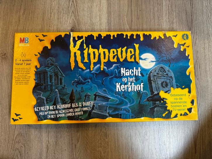 Kippevel - Nacht op het Kerkhof Bordspel, Hobby en Vrije tijd, Gezelschapsspellen | Bordspellen, Gebruikt, Drie of vier spelers