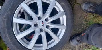 225 55 17 winterbanden op velg 5x112 et27 beschikbaar voor biedingen
