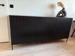 Woood Gravure Dressoir - 180cm breed, Huis en Inrichting, Kasten | Dressoirs, Ophalen, 150 tot 200 cm, Zo goed als nieuw, Grenenhout