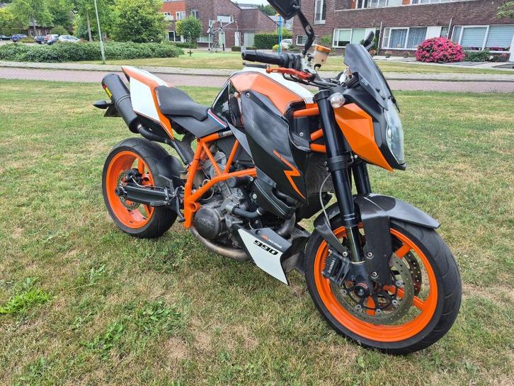 KTM 990 Superduke R 2012, Motoren, Motoren | KTM, Particulier, Naked bike, meer dan 35 kW, 2 cilinders, Motorrijbewijs A, LED Verlichting