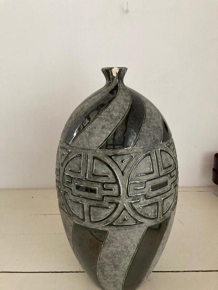 Aardewerk vaas Todo Mundo Holland, Huis en Inrichting, Woonaccessoires | Vazen, Gebruikt, Overige kleuren, Minder dan 50 cm, Aardewerk of Porselein