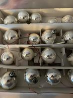 20 zilverkleurige kerstballen, Diversen, Ophalen, Zo goed als nieuw