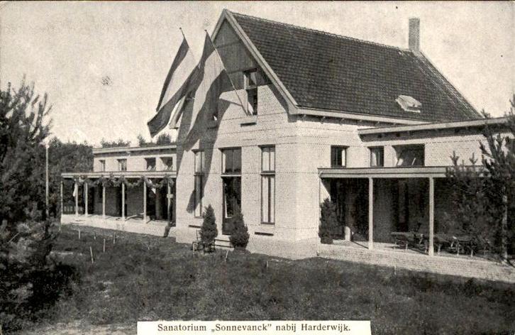 Harderwijk - Sanatorium Sonnnevanck, Verzamelen, Ansichtkaarten | Nederland, Ongelopen, Gelderland, 1940 tot 1960, Ophalen of Verzenden