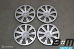 Originele 15 inch wieldoppen Audi A1 GB 82A601147, Gebruikt, Band(en)