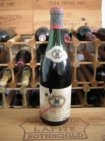 wijn 1957 Moulin a Vent .Caves de la Reine Pedauque.. beschikbaar voor biedingen
