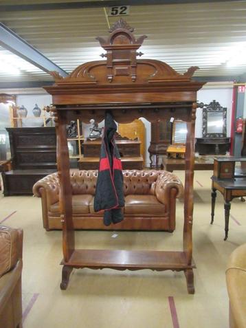 Oer 11138 grote ANTIEKE mahonie staande kapstok met kuif beschikbaar voor biedingen