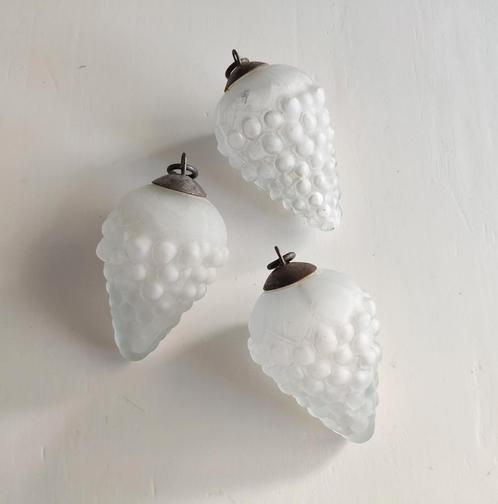 3 glazen vintage kerstballen, druiventrossen, Huis en Inrichting, Overige Huis en Inrichting, Gebruikt, Ophalen of Verzenden
