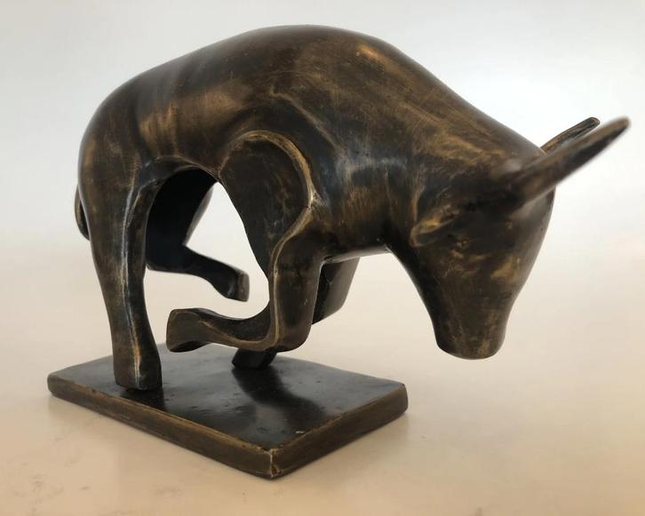 Aanstormende stier Bronzenbeelden-winkel echt brons, Antiek en Kunst, Kunst | Beelden en Houtsnijwerken, Ophalen of Verzenden