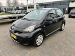 Toyota Aygo 1.0-12V - Airco - Nette Auto, Voorwielaandrijving, Gebruikt, 4 stoelen, Startonderbreker