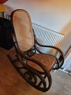 Vintage schommelstoel met tafeltje (Thonetstijl), Antiek en Kunst, Ophalen