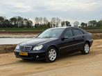Mercedes-Benz C-Klasse 2.2 CDI C200 Sedan AUT 2005 Blauw, Zwart, 4 cilinders, Leder en Stof, 122 pk