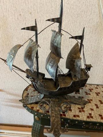 Sail Amsterdam memorablia: Smeedijzeren decoratief galjoen beschikbaar voor biedingen