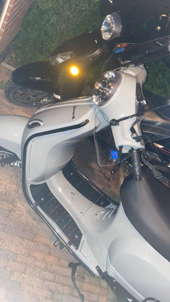 Scooter Sourini R - Nieuwe accu & windscherm!, Ophalen, Zo goed als nieuw, Overige typen, Overige merken