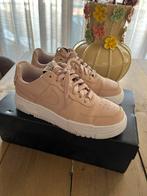 Nike sneakers beige, Kleding | Dames, Schoenen, Beige, Nike, Ophalen of Verzenden, Sneakers of Gympen