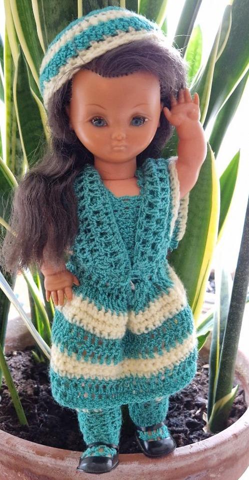 Vintage "Bella" Popje met zelfgehaakte kleding, Verzamelen, Poppen, Gebruikt, Pop, Ophalen of Verzenden