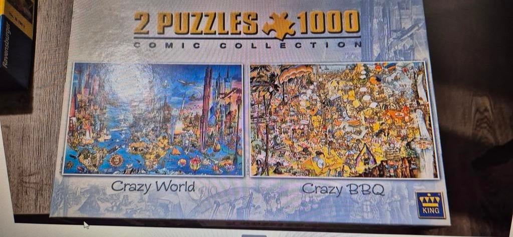 2 King puzzels van 1000 stukjes: Crazy World en Crazy BBQ, Ophalen of Verzenden, 500 t/m 1500 stukjes