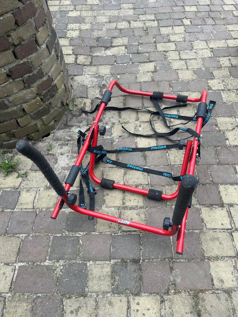 Fietsenrek achterklep auto, Ophalen, Zo goed als nieuw, 80 kg of meer