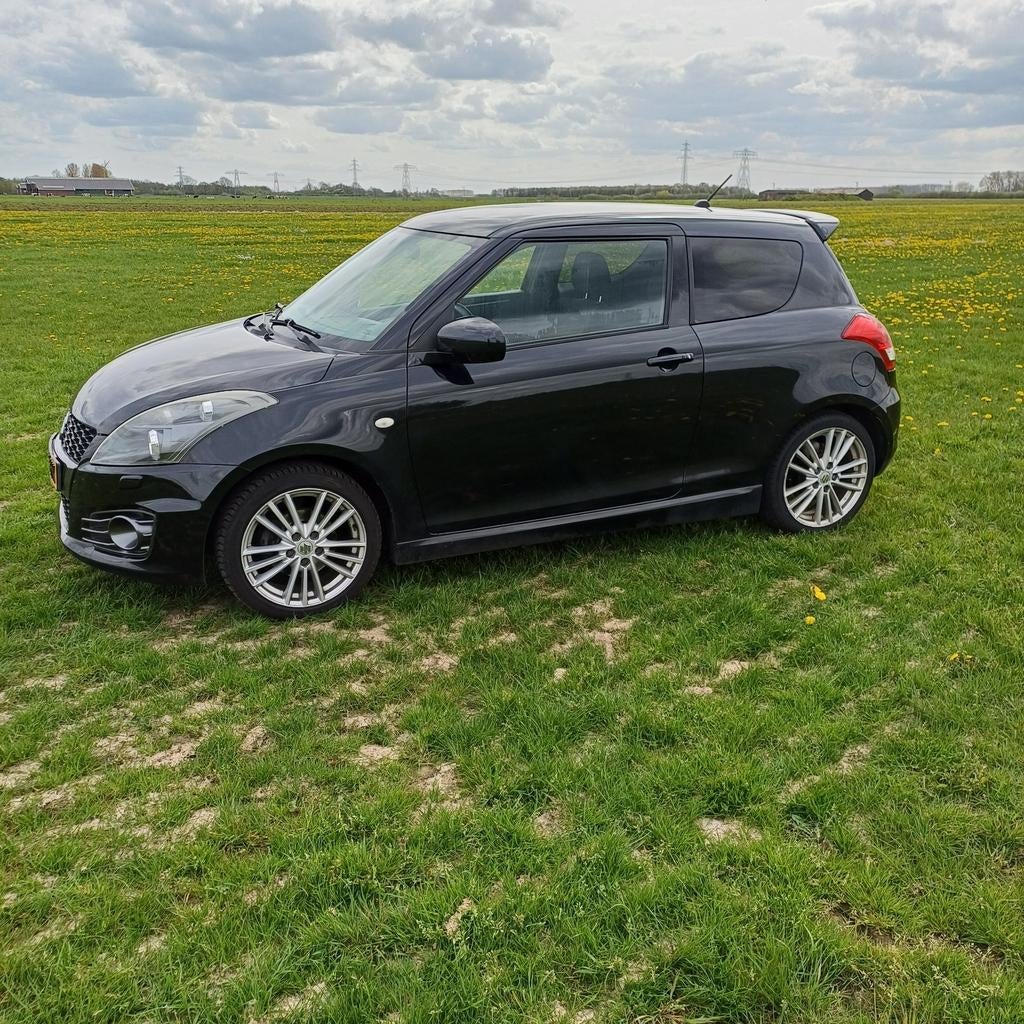 Suzuki Swift 1.6 3D Sport 2012 Zwart, Auto's, Voorwielaandrijving, 136 pk, Zwart, 4 cilinders