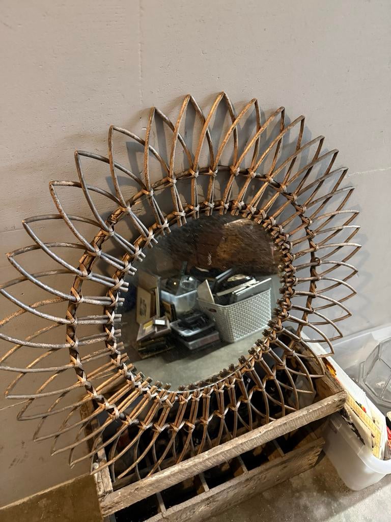 Mooie ronde manou spiegel - ca. 60 cm, Huis en Inrichting, Woonaccessoires | Spiegels, Gebruikt, Rond, Ophalen of Verzenden, Minder dan 100 cm