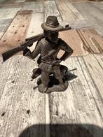 Vintage Tinnen Jager met Hond Beeldje, Ophalen of Verzenden, Gebruikt, Mens