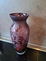 Mooie paarse vaas, Huis en Inrichting, Woonaccessoires | Vazen, Overige kleuren, Ophalen of Verzenden, Minder dan 50 cm, Glas