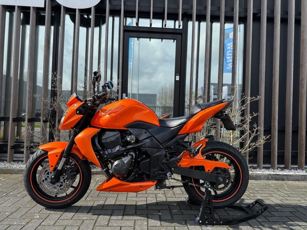 INRUILKOOPJE! KAWASAKI Z 750 -2010- Leovince demper- Z750, Motoren, 4 cilinders, Motorrijbewijs A, Bedrijf, Onbekend