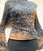 Gloednieuwe trui met flared mouwen - Maat M, Ophalen of Verzenden, Nieuw, Maat 38/40 (M), Overige kleuren