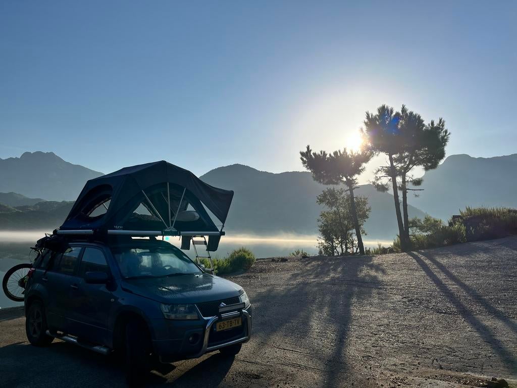 Suzuki Grand Vitara Lifted 2.0 5D 2006 Grijs, Auto's, Land Rover, 1995 cc, 4 cilinders, 1850 kg, Handgeschakeld