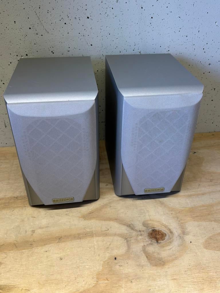 Mission M70 luidsprekers zilver boekenplank, Overige merken, Ophalen of Verzenden, Zo goed als nieuw, 60 tot 120 watt