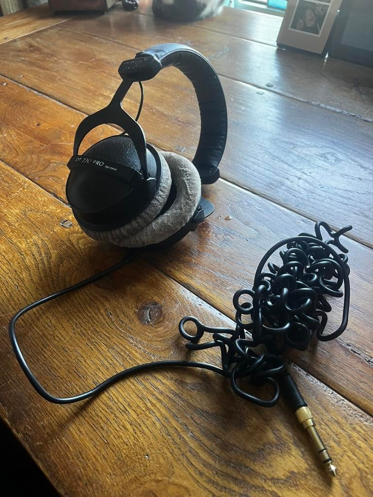 Dt 770 pro studio koptelefoon, Audio, Tv en Foto, Koptelefoons, Ophalen of Verzenden, Zo goed als nieuw, Over oor (circumaural)