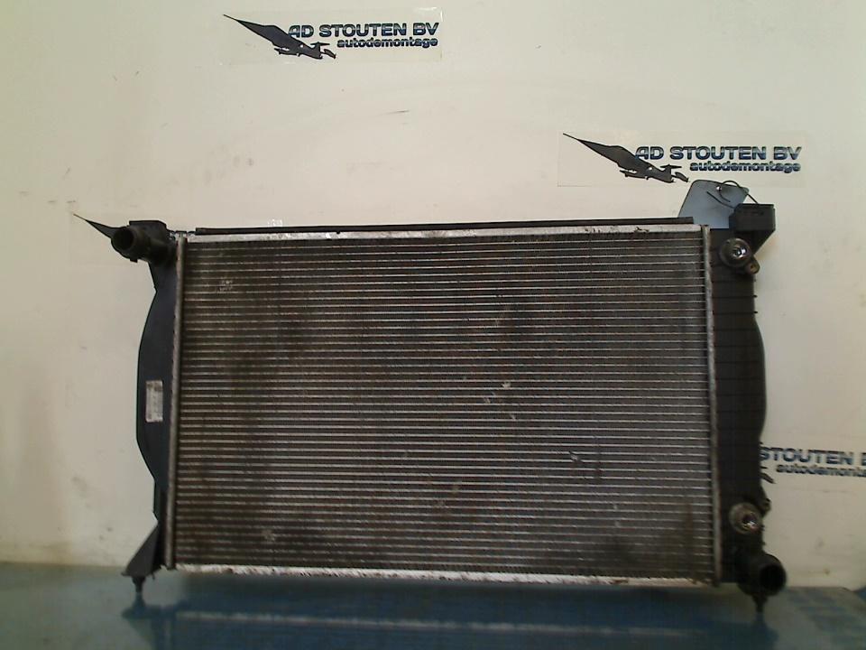 Radiateur Audi A4 Cabrio (B7) (2002-04/2005-12) 8E0121251P, Gebruikt, Auto-Union-Straße  1, Ingolstadt 85057, , Duitsland, Info@audi.de