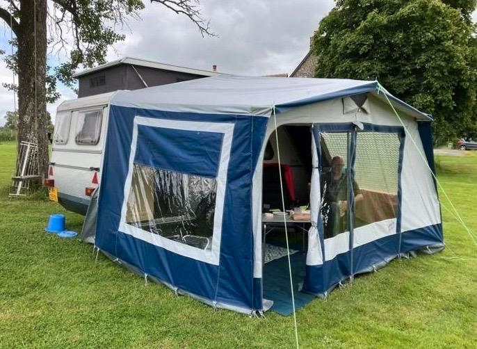 Voortent voor kip Kompakt 37EKV, Caravans en Kamperen, Voortenten en Luifels, Gebruikt, Overige merken, Ophalen of Verzenden