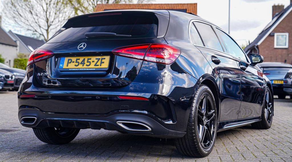 Mercedes-Benz A-klasse 220 Premium Plus | Panorama | Camera, Auto's, Mercedes-Benz, Parkeercamera, Gebruikt, Zwart, Bedrijf