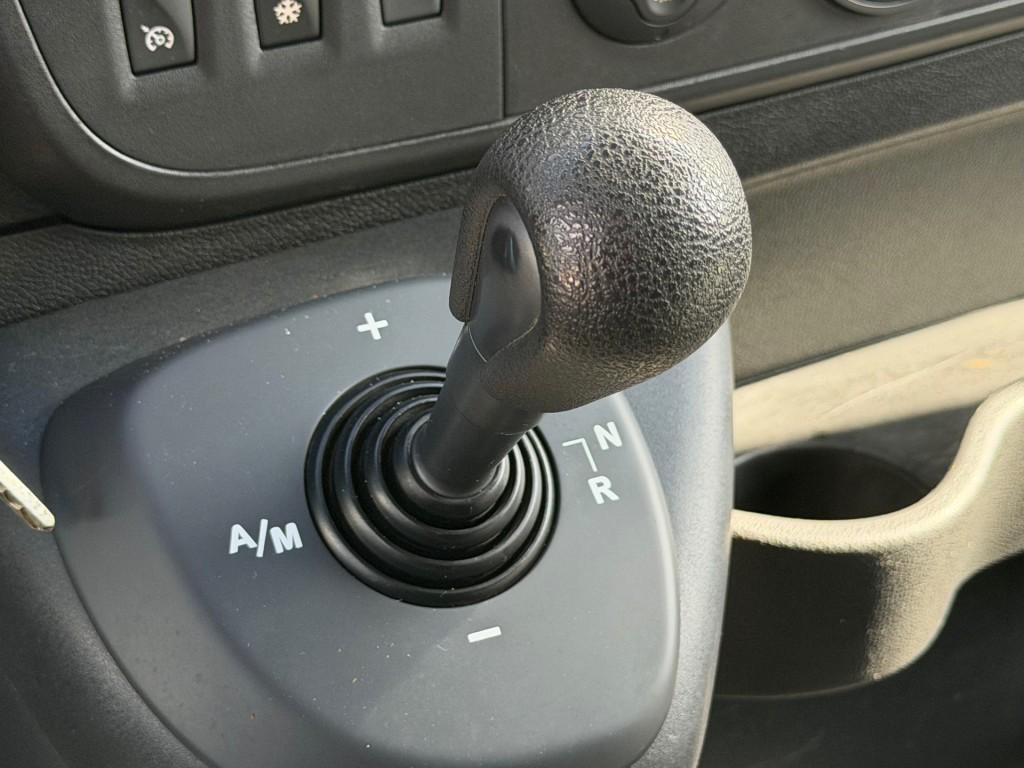 Renault MASTER 2.3 DCI L3H2 150PK Automaat / Dub. Schuifdeur, Auto's, Bestelauto's, Automaat, Parkeersensor, Renault, Bedrijf