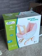New Classic Toys poppenwagen met beddengoed, Ophalen of Verzenden, Nieuw, Overige typen