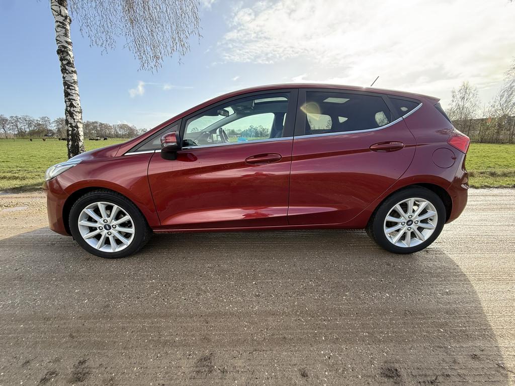 Ford Fiesta 1.0 EcoBoost Vignale | PANORAMADAK | AUTOMAAT |, Gebruikt, Met garantie (alle), 49 €/maand, Bedrijf