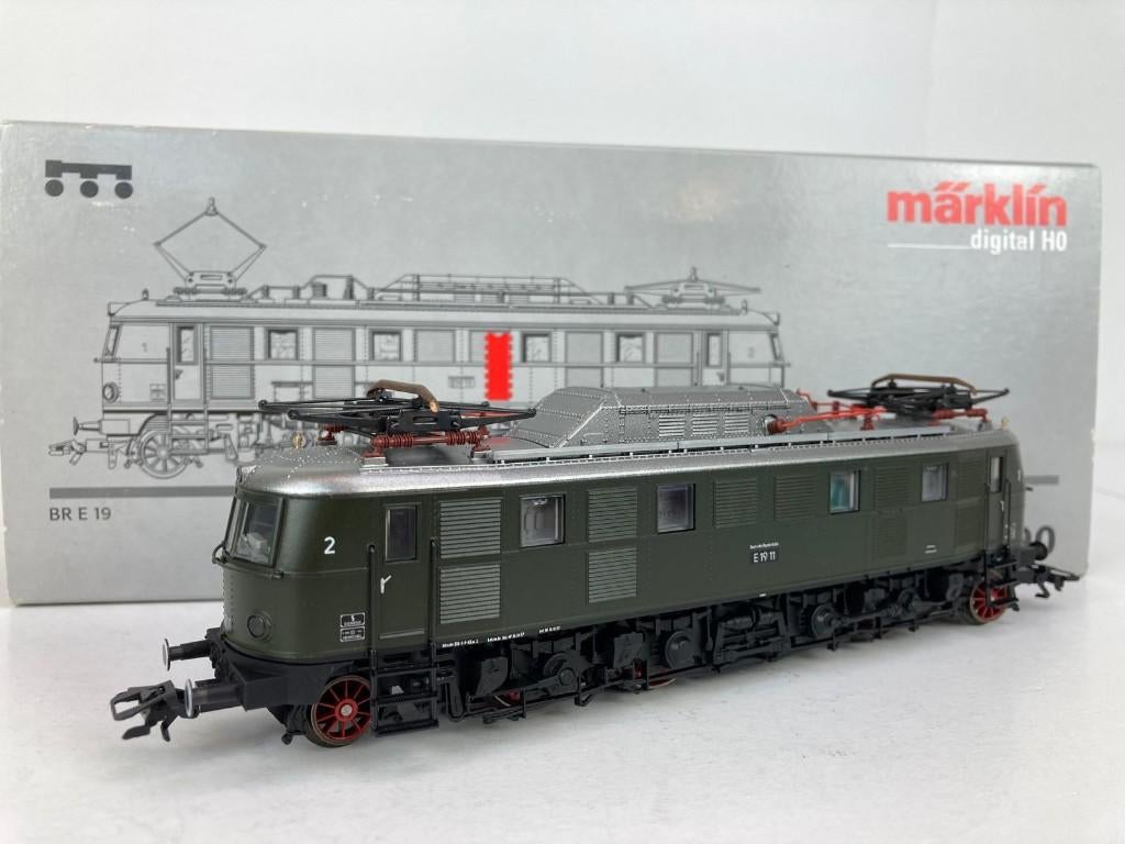 Märklin 39190 – Elektrische Locomotief E 19 11 – C-Sinus, Wisselstroom, Locomotief, -, -