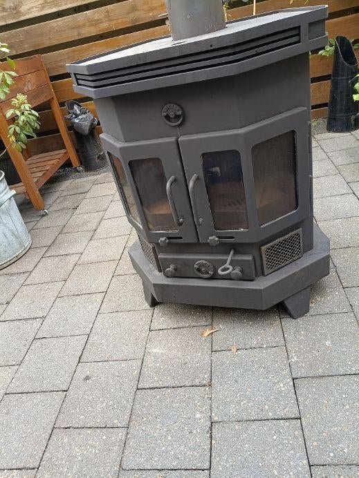 IZGST 9 kw houtkachel allesbrander BARBAS ROSOLO, Ophalen, Gebruikt, Houtkachel, Vrijstaand