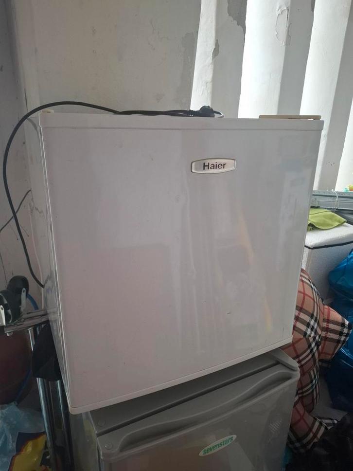 Kleine vriezer, Witgoed en Apparatuur, Vriezers en Diepvrieskisten, Gebruikt, Vrijstaand, Vrieskast, Minder dan 85 cm, Minder dan 60 cm