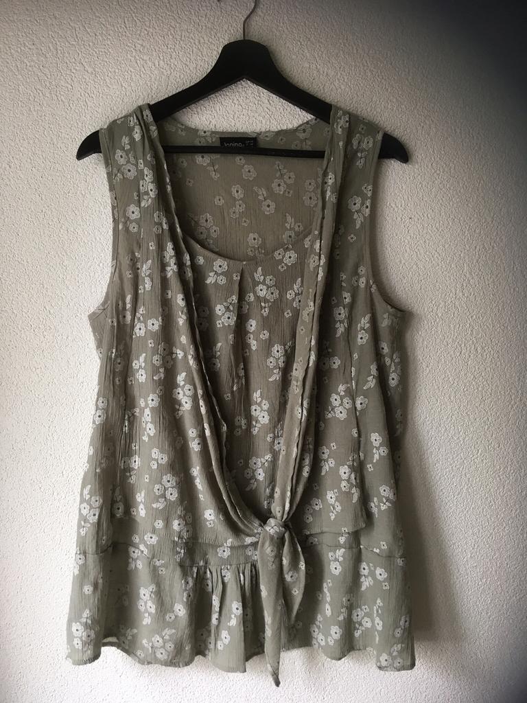 Dames blouses, Kleding | Dames, Tops, Maat 42/44 (L), Ophalen of Verzenden, Zo goed als nieuw, Korte mouw