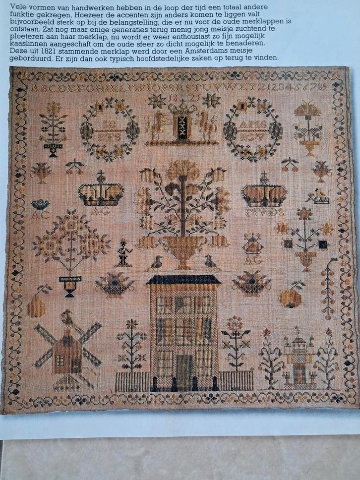 Borduurpatroon merklap Amsterdam uit 1821, Hobby en Vrije tijd, Borduren en Borduurmachines, Nieuw, Patroon, Ophalen of Verzenden