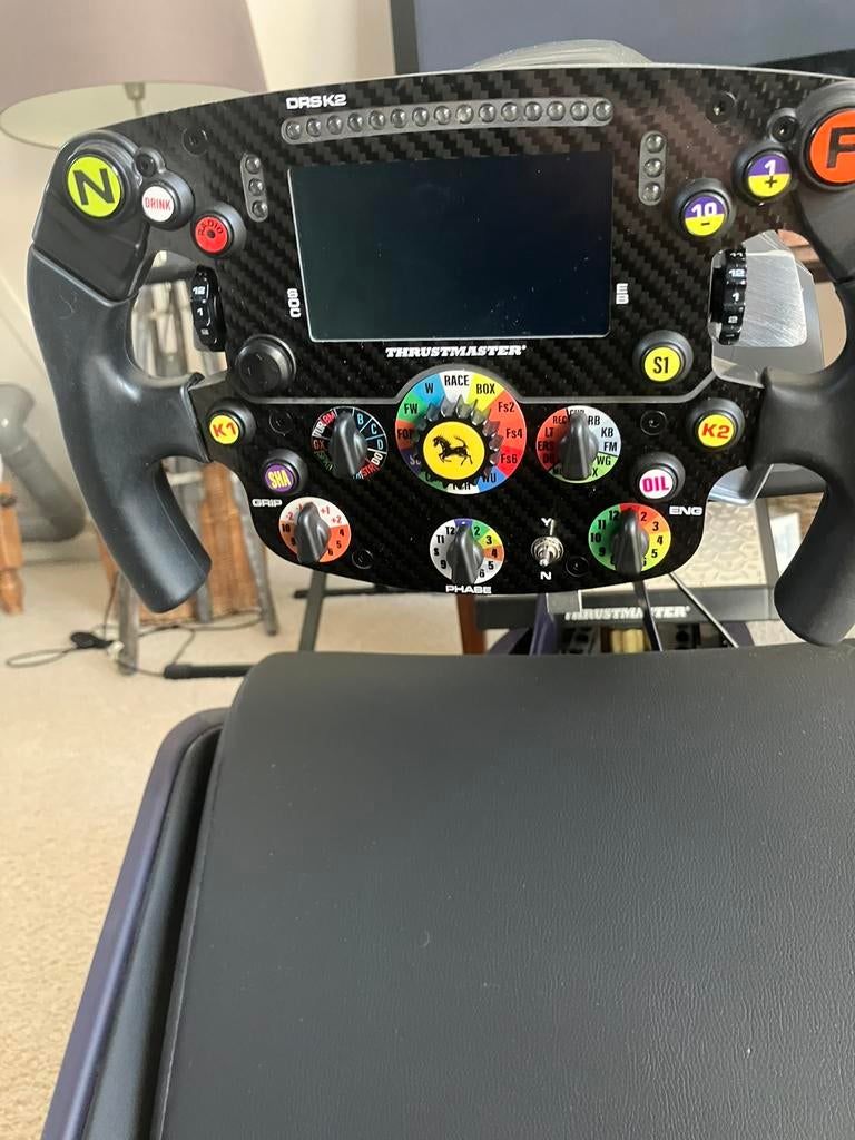 Redbull playseat met stuur en pedalen, Ophalen, Zo goed als nieuw