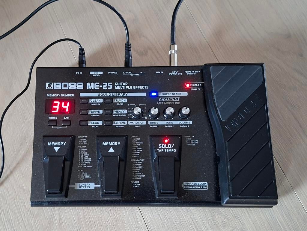 Boss ME-25 multi-effecten gitaarpedaal, Ophalen, Zo goed als nieuw, Chorus