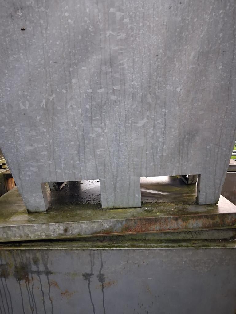 Bouwwaterputten, Tuin en Terras, Tuinhekken en Hekwerk, Ophalen, IJzer