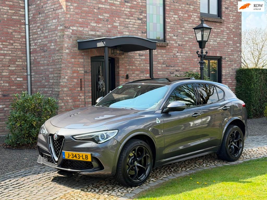 Alfa Romeo Stelvio 2.9 V6 AWD 510pk Quadrifoglio Panodak, Auto's, Alfa Romeo, Automaat, Gebruikt, 510 pk, 11 km/l