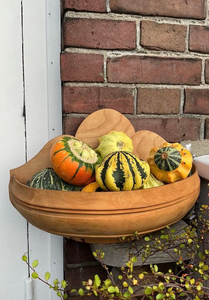 Houten bak in halve cirkel, soort fruitschaal. Ong 39 cm br., Ophalen of Verzenden