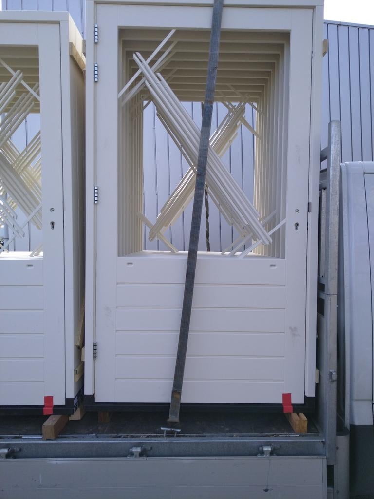 Brede schuurdeur met kozijn, Doe-het-zelf en Verbouw, Deuren en Horren, Nieuw, Buitendeur, 215 cm of meer, 120 cm of meer, Hout