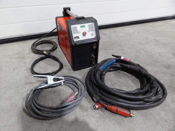 Tig lasapparaat Lorch T 220 DC Puls 230 volt in nette staat, Doe-het-zelf en Verbouw, Gereedschap | Lasapparaten, Zo goed als nieuw