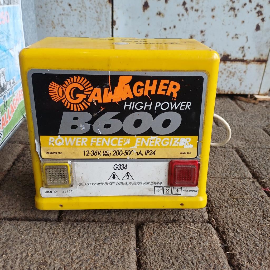 B600 schrikdraadapparaat DEFECT